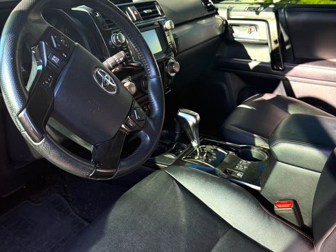 Used 2015 Toyota 4Runner TRD Pro AWD/4WD image 11