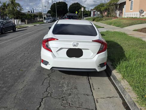 Used 2016 Honda Civic EX image 2