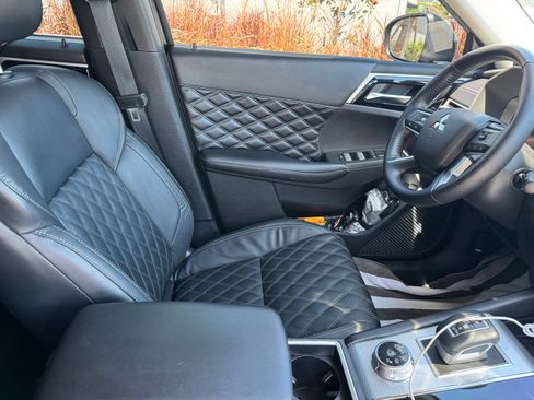 Used 2022 Mitsubishi Outlander SEL FWD image 13