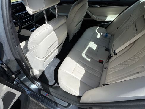 Used 2020 BMW 540i xDrive w/ Executive Package image 15