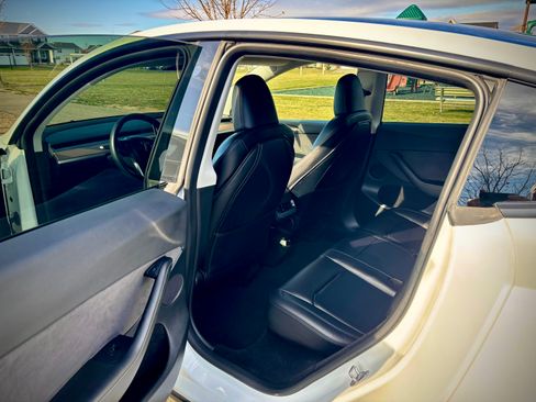 Used 2023 Tesla Model Y Long Range image 11