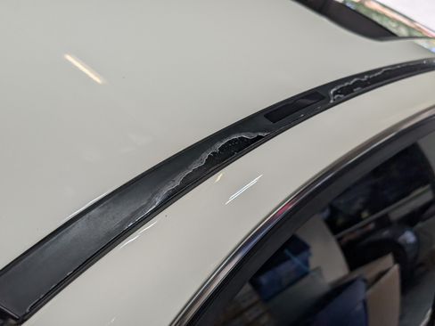 Used 2011 Mercedes-Benz C 300 Sedan image 9