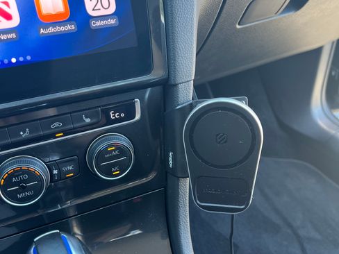 Used 2019 Volkswagen e-Golf SEL Premium image 14