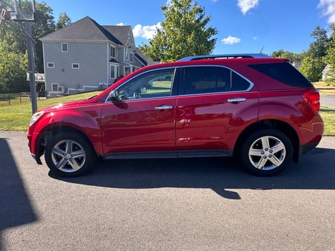 Used 2014 Chevrolet Equinox LTZ FWD image 2