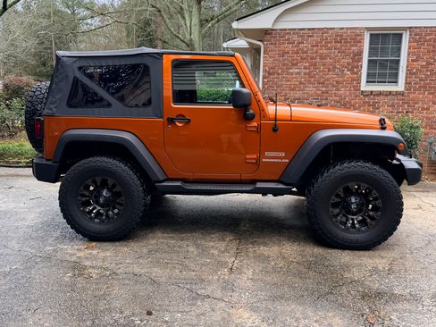 Used 2011 Jeep Wrangler Sport image 4