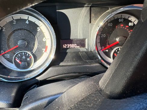 Used 2013 Dodge Grand Caravan SE image 18