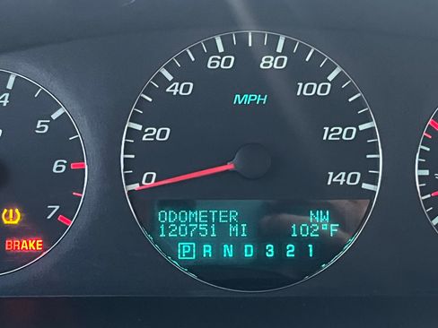 Used 2009 Chevrolet Impala LT FWD image 6