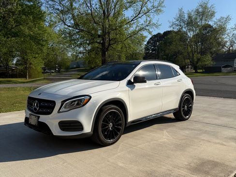Used 2018 Mercedes-Benz GLA 250 4MATIC image 20