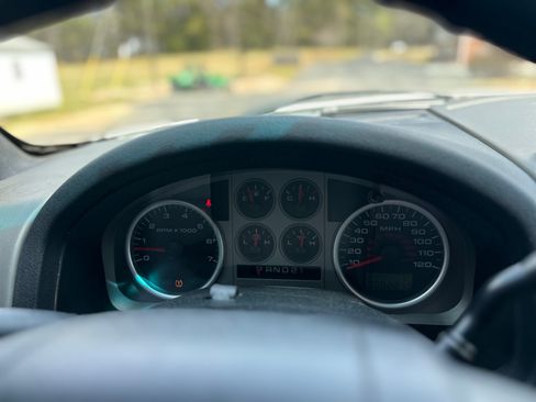 Used 2008 Ford F150 XLT image 28