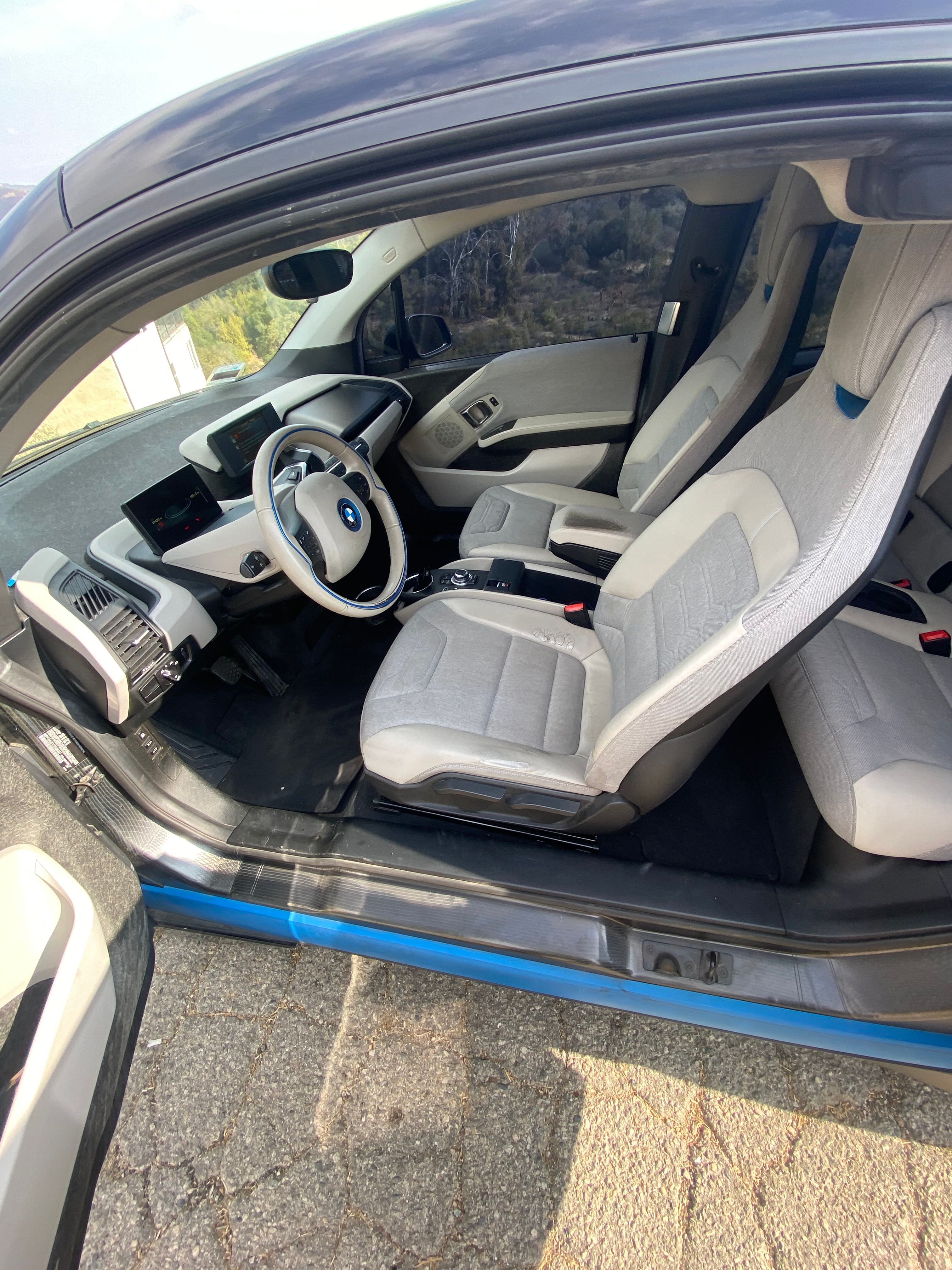 Used 2016 BMW i3 w/ Range Extender RWD image 11