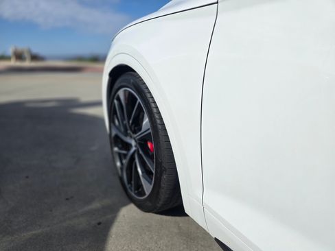 Used 2021 Audi SQ5 Premium Plus w/ Premium Plus Package image 17