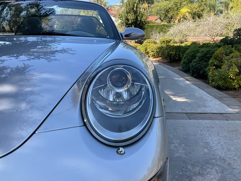 Used 2005 Porsche 911 Carrera S RWD image 6