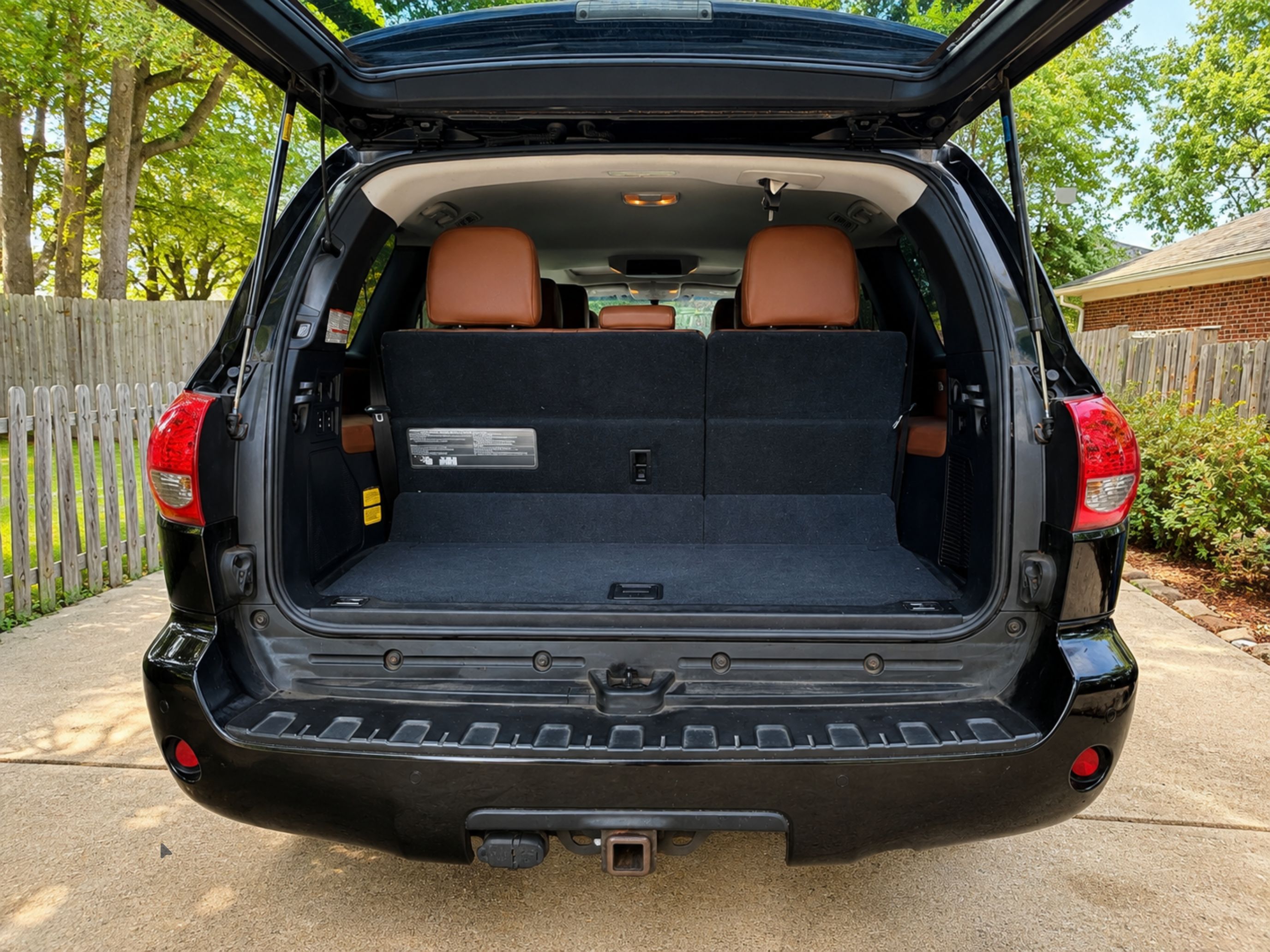 Used 2017 Toyota Sequoia Platinum AWD/4WD image 15