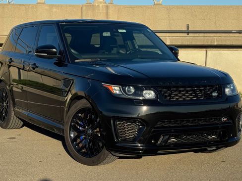 Used 2015 Land Rover Range Rover Sport SVR image 2