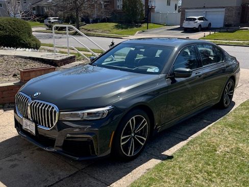 Used 2020 BMW 745e xDrive image 8