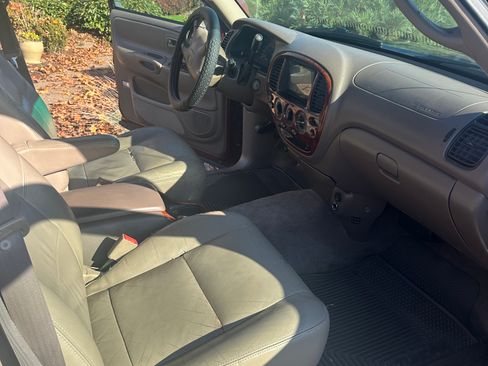 Used 2001 Toyota Tundra Limited image 9