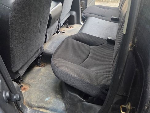 Used 2004 Dodge Ram 1500 Truck ST image 12