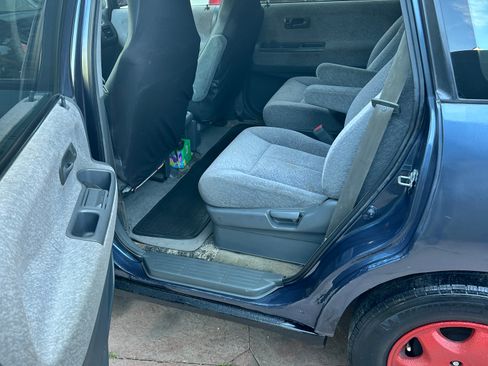 Used 1995 Honda Odyssey EX image 2