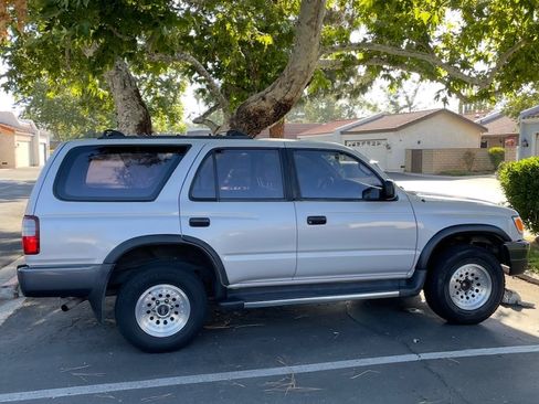 Used 1997 Toyota 4Runner 2WD w/ Pwr Pkg #2 image 2