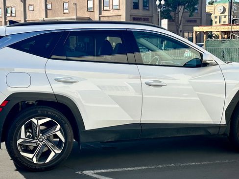 Used 2022 Hyundai Tucson Limited image 8