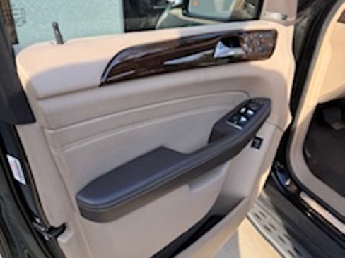 Used 2014 Mercedes-Benz ML 350 4MATIC image 13