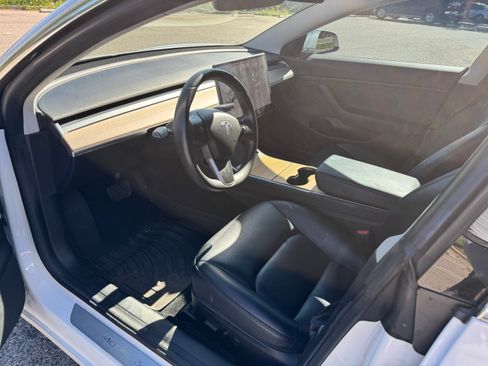 Used 2019 Tesla Model 3 Long Range image 11