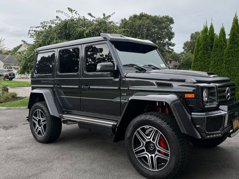 Used 2018 Mercedes-Benz G 550 Squared image 5