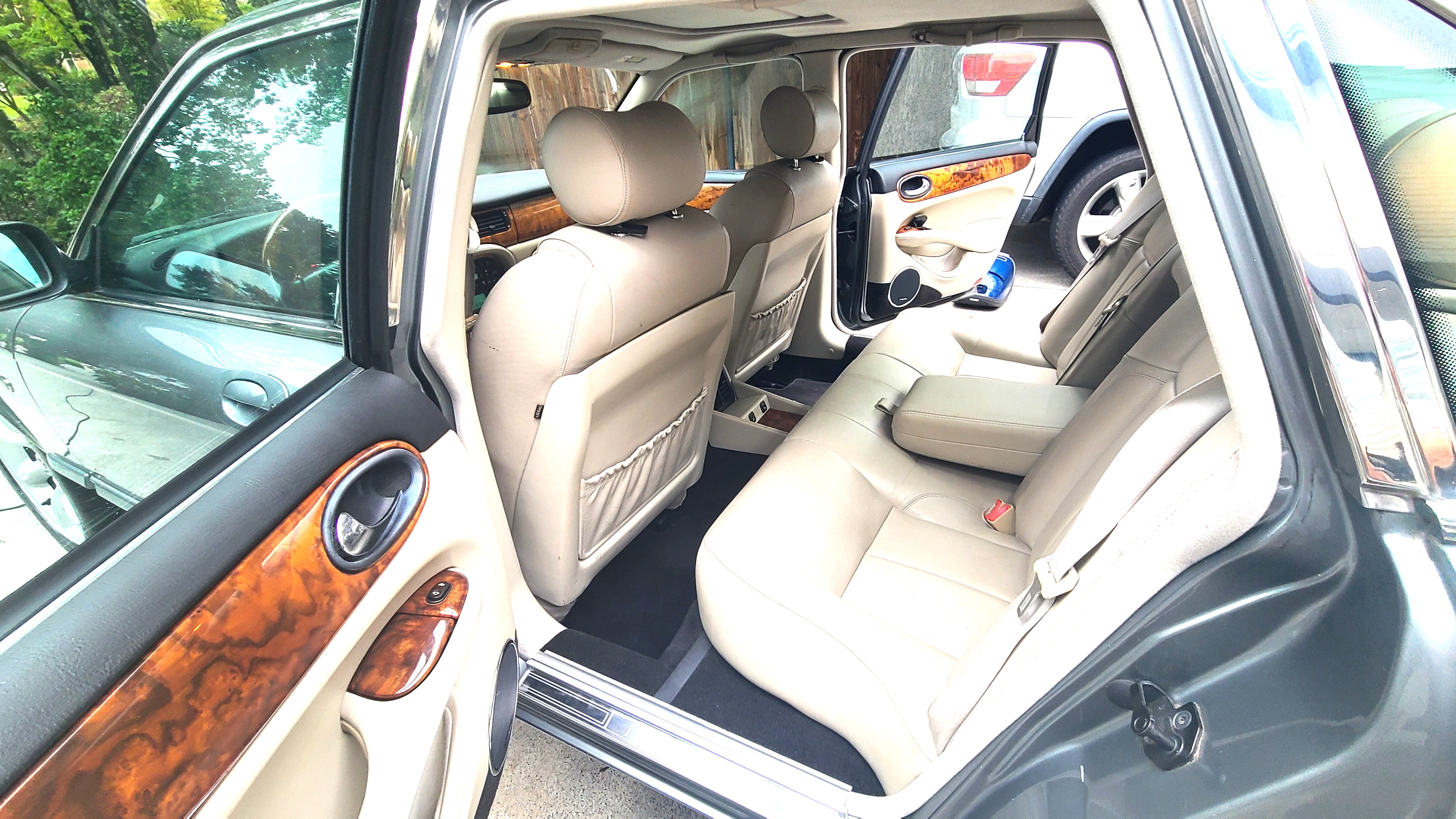 Used 2003 Jaguar XJ8 RWD image 18