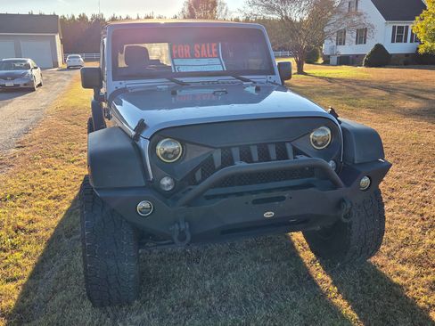 Used 2014 Jeep Wrangler Unlimited Sport w/ Quick Order Package 24S image 10