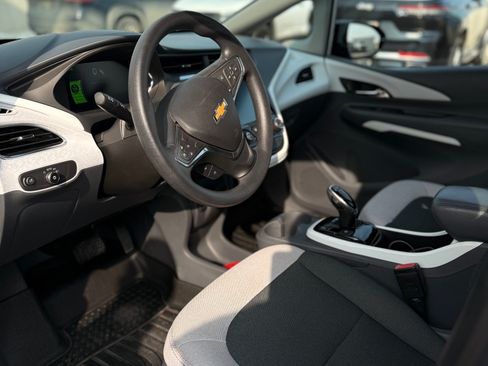 Used 2018 Chevrolet Bolt LT image 9