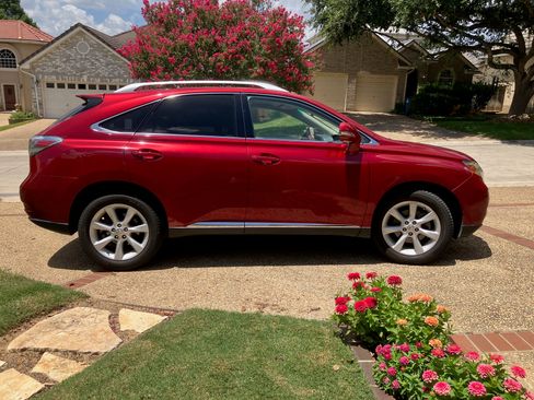 Used 2010 Lexus RX 350 2WD image 2