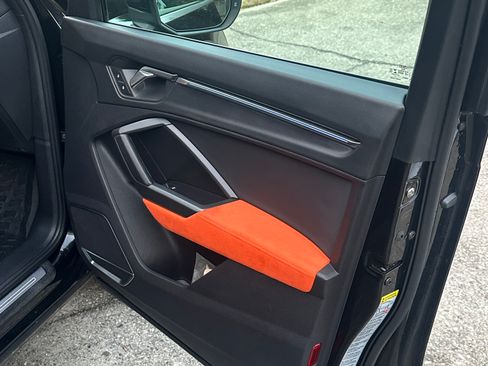 Used 2019 Audi Q3 2.0T Prestige image 15