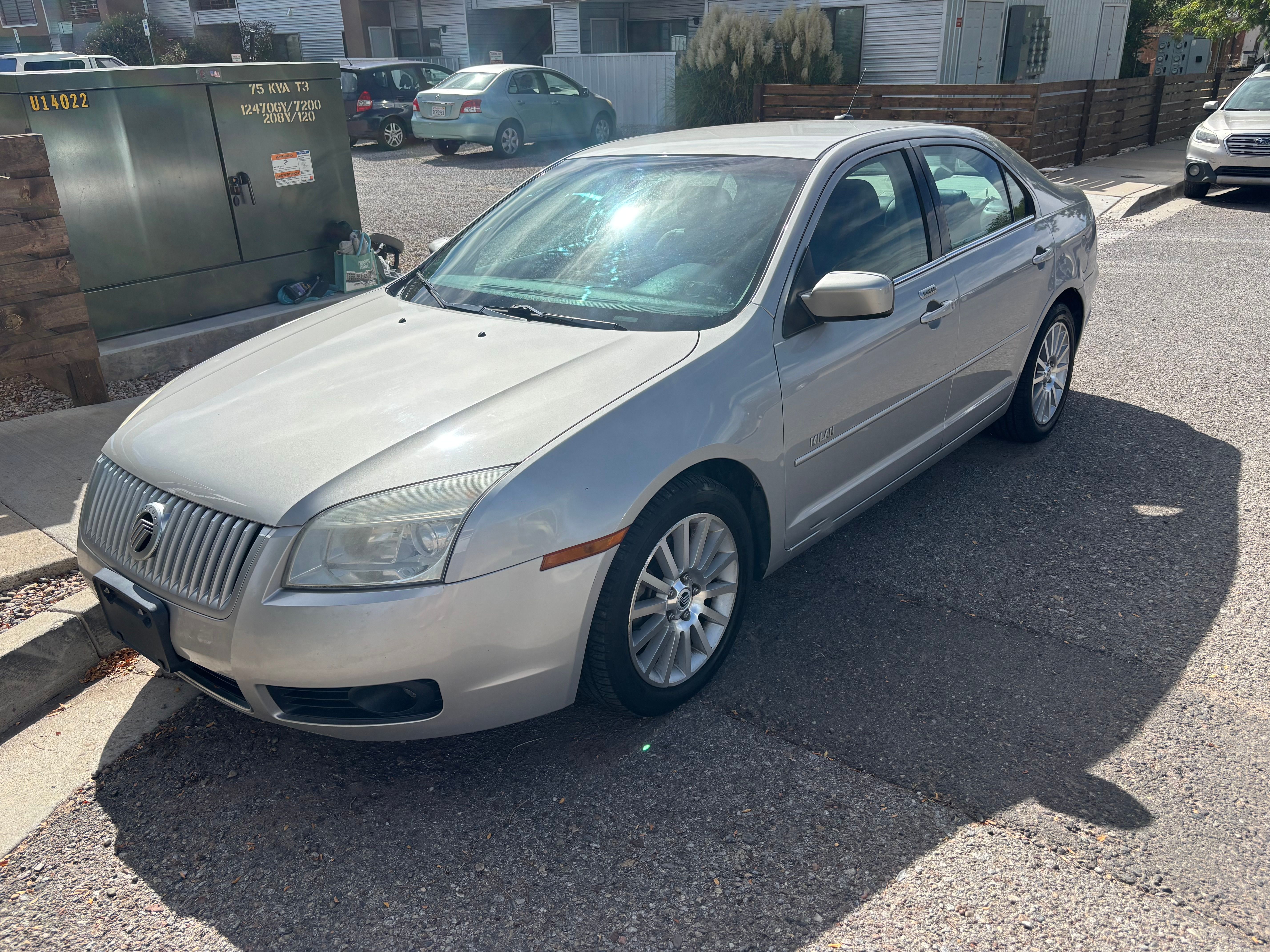Used 2008 Mercury Milan Premier FWD image 1
