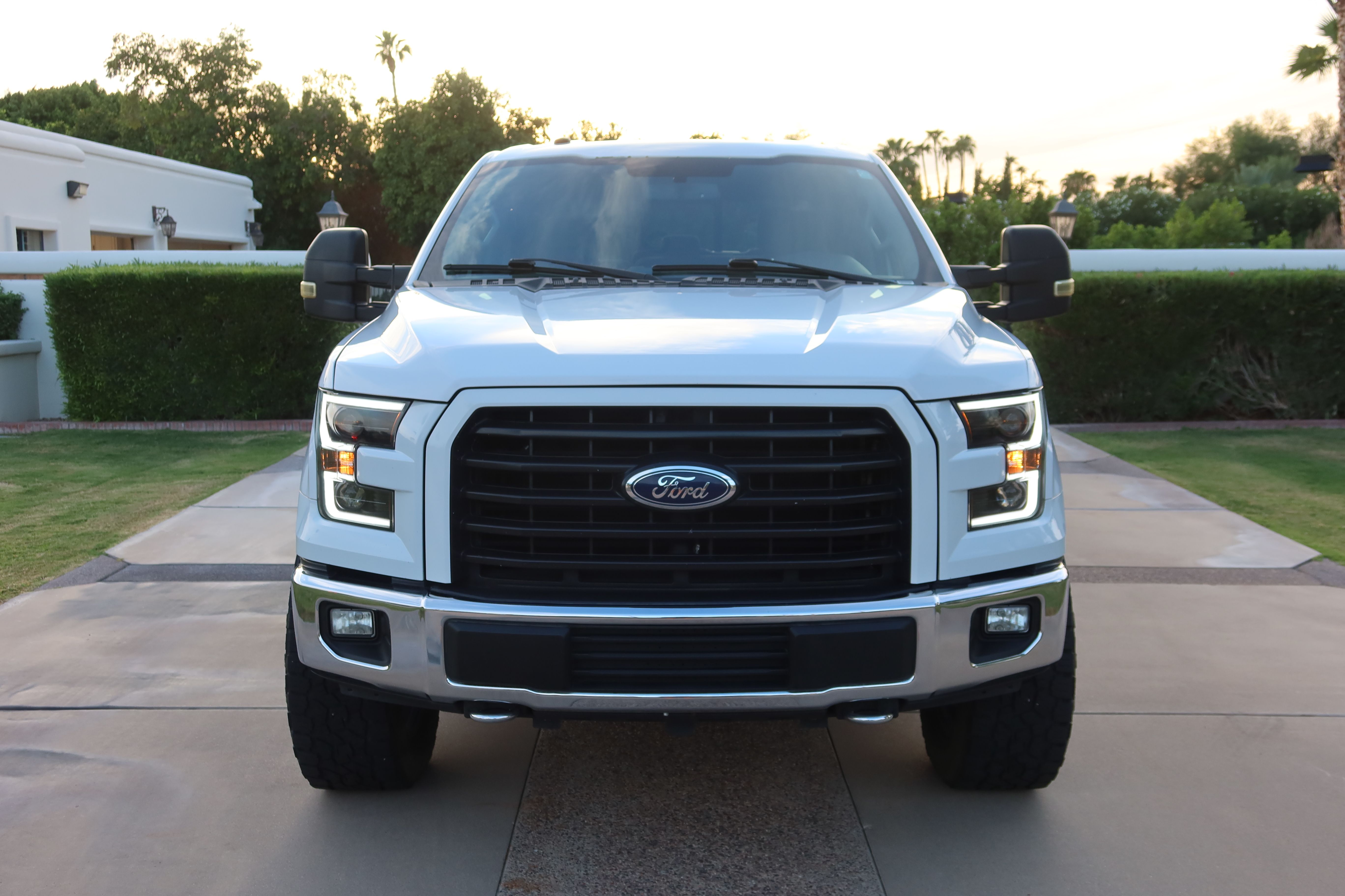 Used 2017 Ford F150 XLT w/ Equipment Group 302A Luxury AWD/4WD image 4