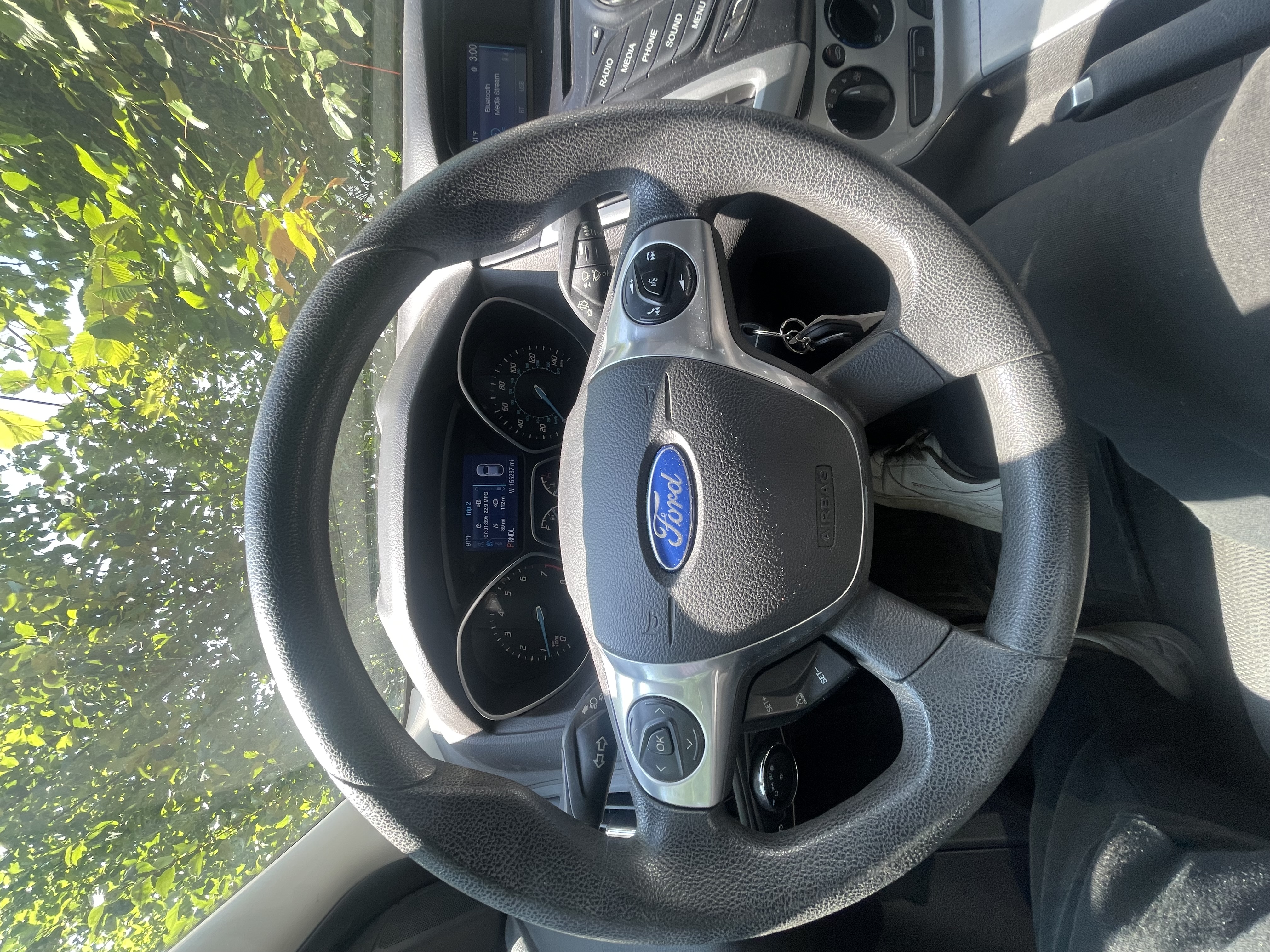 Used 2014 Ford Focus SE w/ SE Winter Package FWD image 9