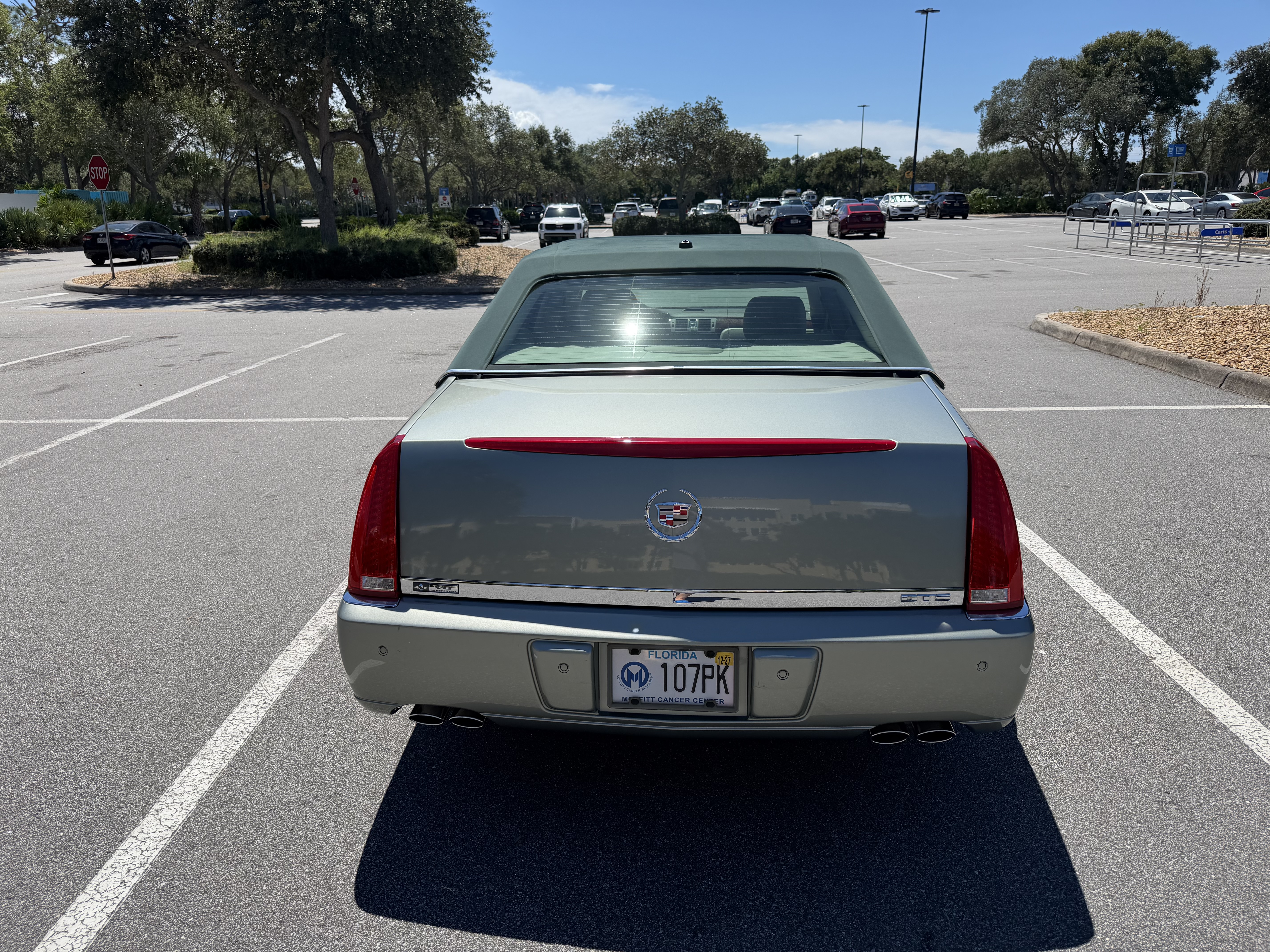 Used 2006 Cadillac DTS w/ Sun And Sound Package FWD image 15