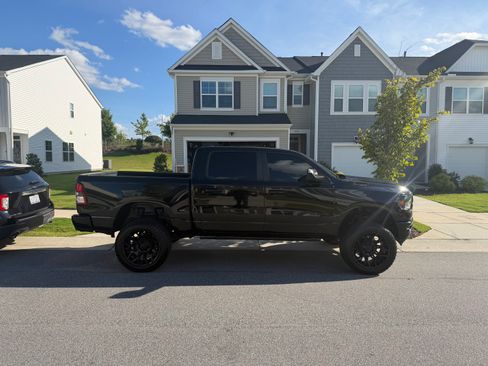 Used 2019 RAM 1500 Big Horn AWD/4WD image 4