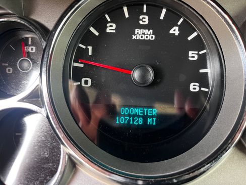 Used 2007 Chevrolet Silverado 1500 LT w/ 1LT Convenience Package image 9