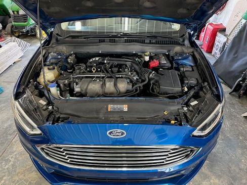 Used 2017 Ford Fusion Titanium image 2