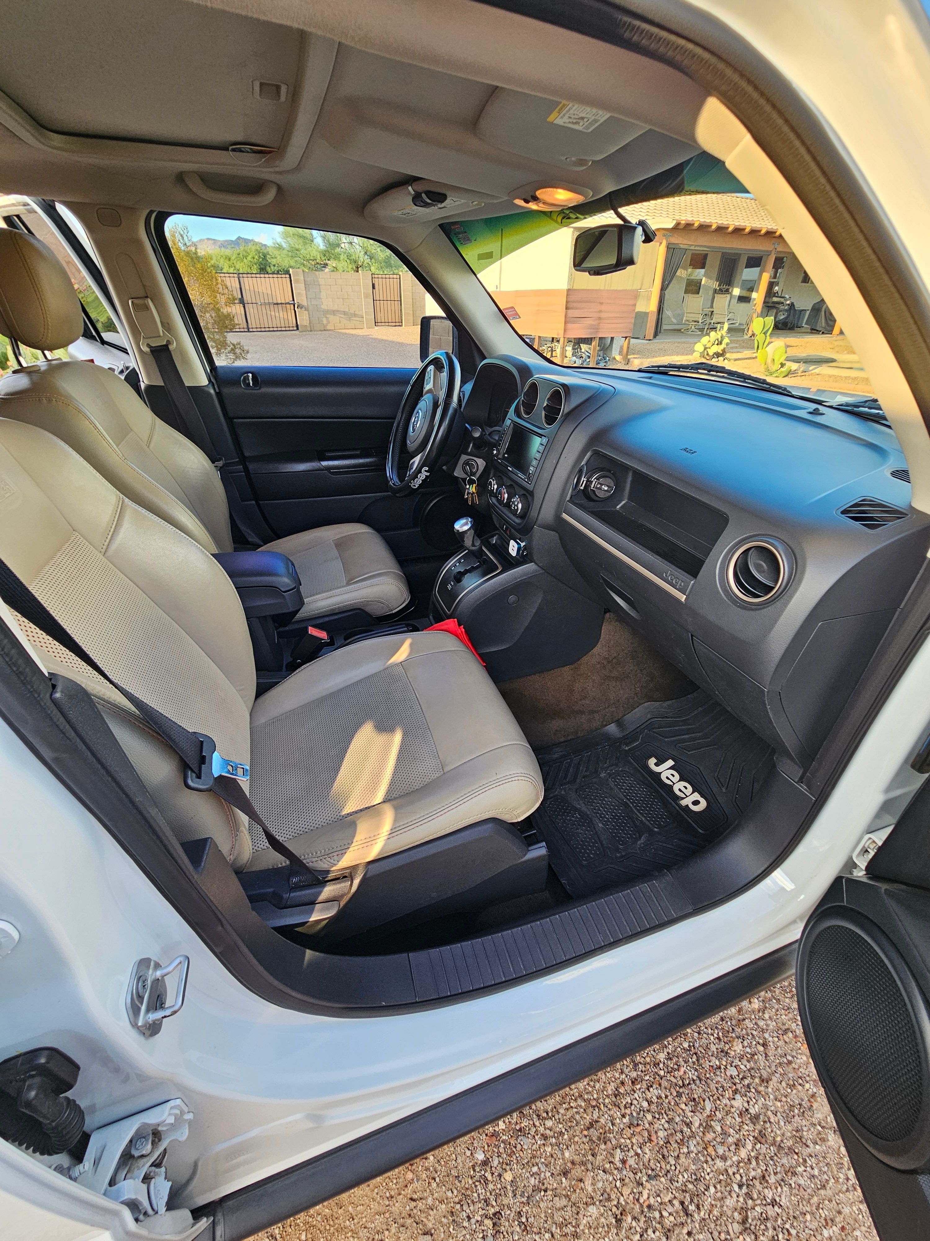 Used 2016 Jeep Patriot 75th Anniversary w/ Power Value Group FWD image 6