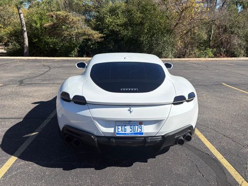 Used 2022 Ferrari Roma Coupe 2D image 8