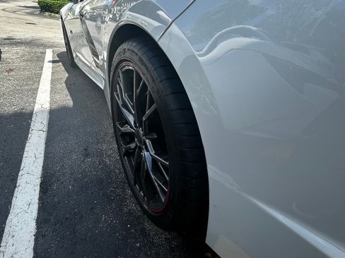 Used 2023 Chevrolet Corvette Stingray Premium Conv w/ Z51 Performance Package RWD image 16