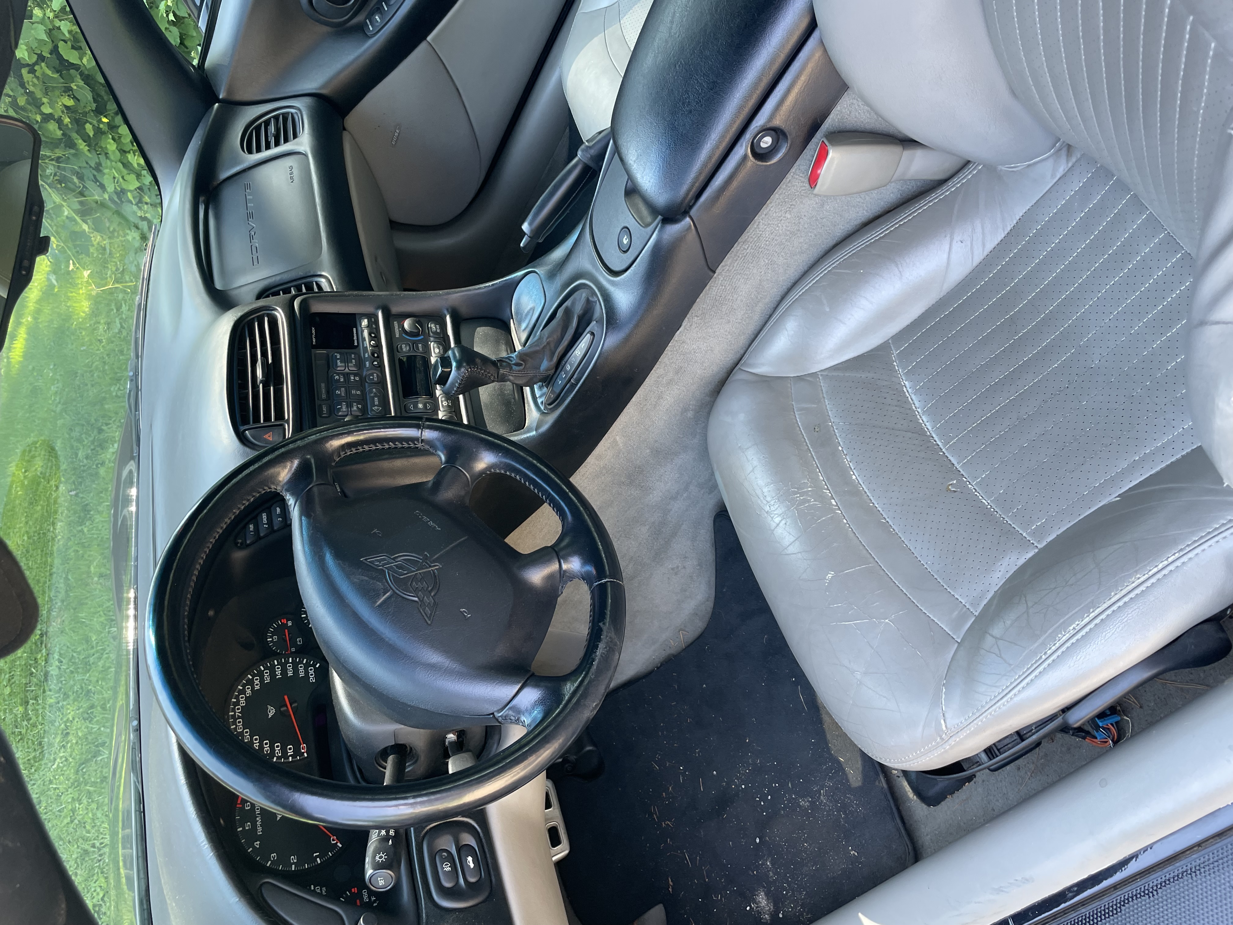 Used 1999 Chevrolet Corvette Coupe w/ Memory Pkg RWD image 11
