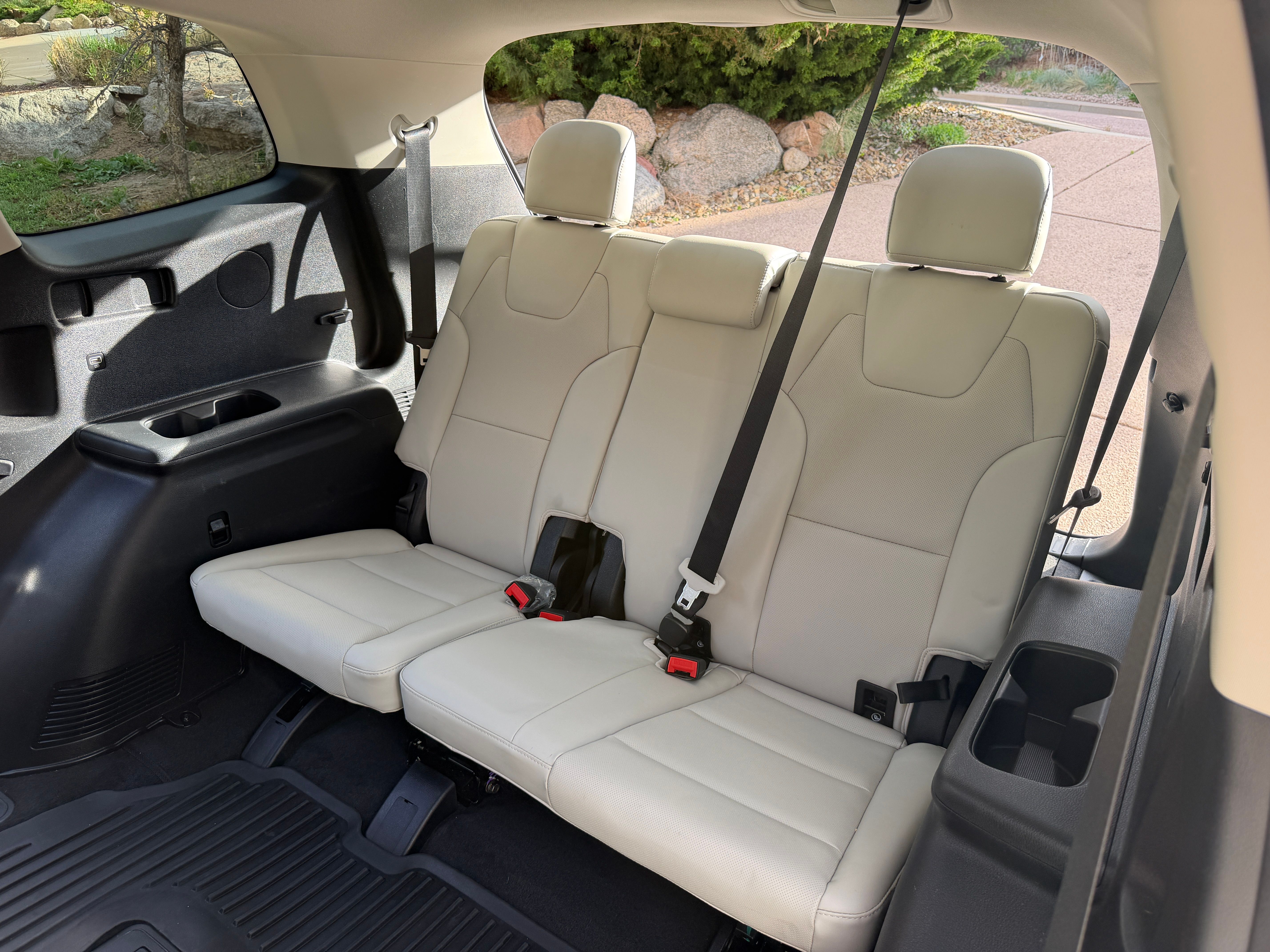 Used 2020 Kia Telluride EX AWD/4WD image 16