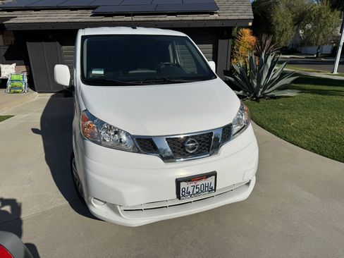 Used 2020 Nissan NV200 SV image 2