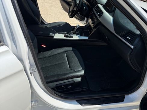 Used 2014 BMW 320i xDrive Sedan image 14