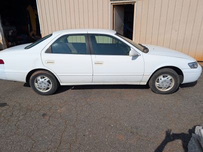 Used 1999 Toyota Camry CE