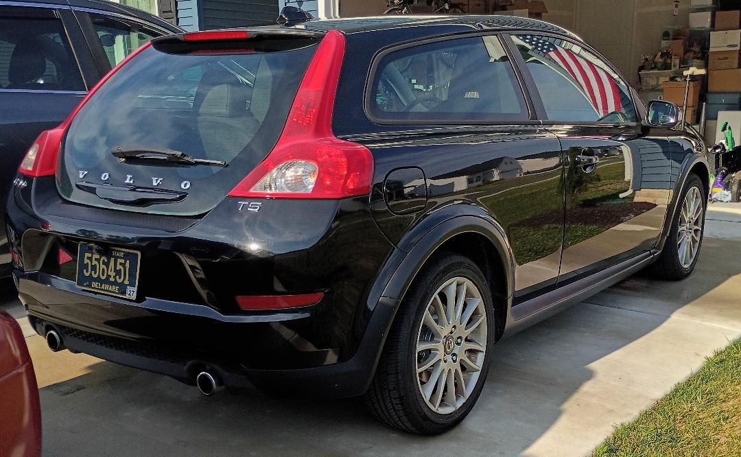 Used 2012 Volvo C30 T5 w/ Climate Pkg FWD image 4