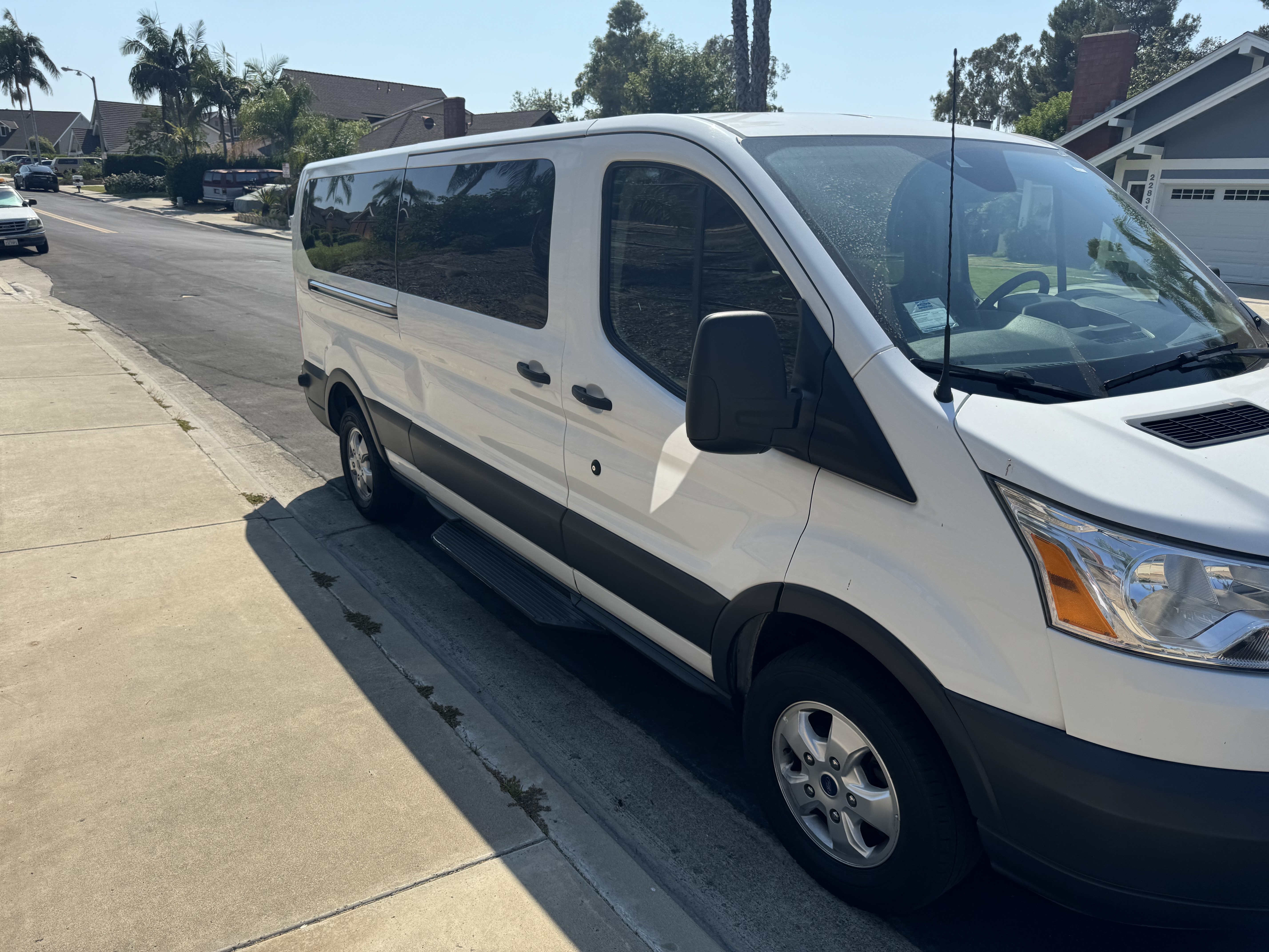 Used 2018 Ford Transit 350 XLT RWD image 14