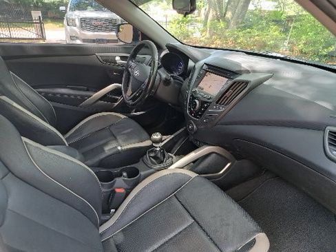 Used 2015 Hyundai Veloster Turbo w/ Option Group 04 image 8
